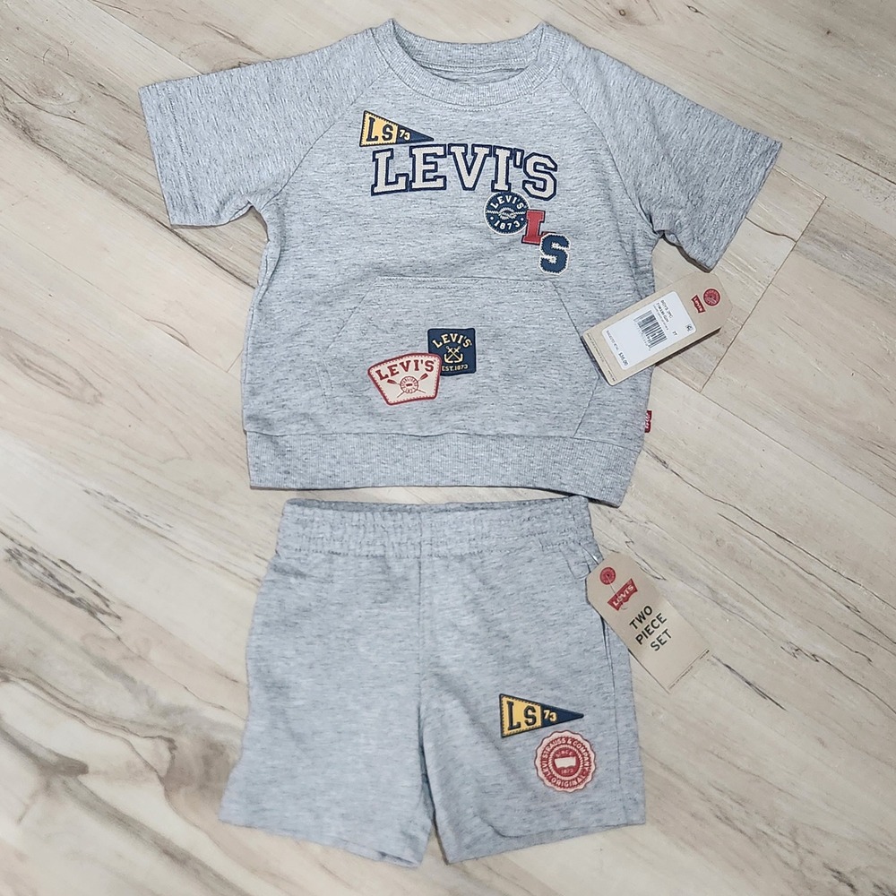 Levis Toddler Boys 2T 2 Piece Short Sleeve Sweatshirt Shorts Set NWT